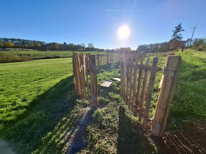 Portail prairie — accès agricole Condroz